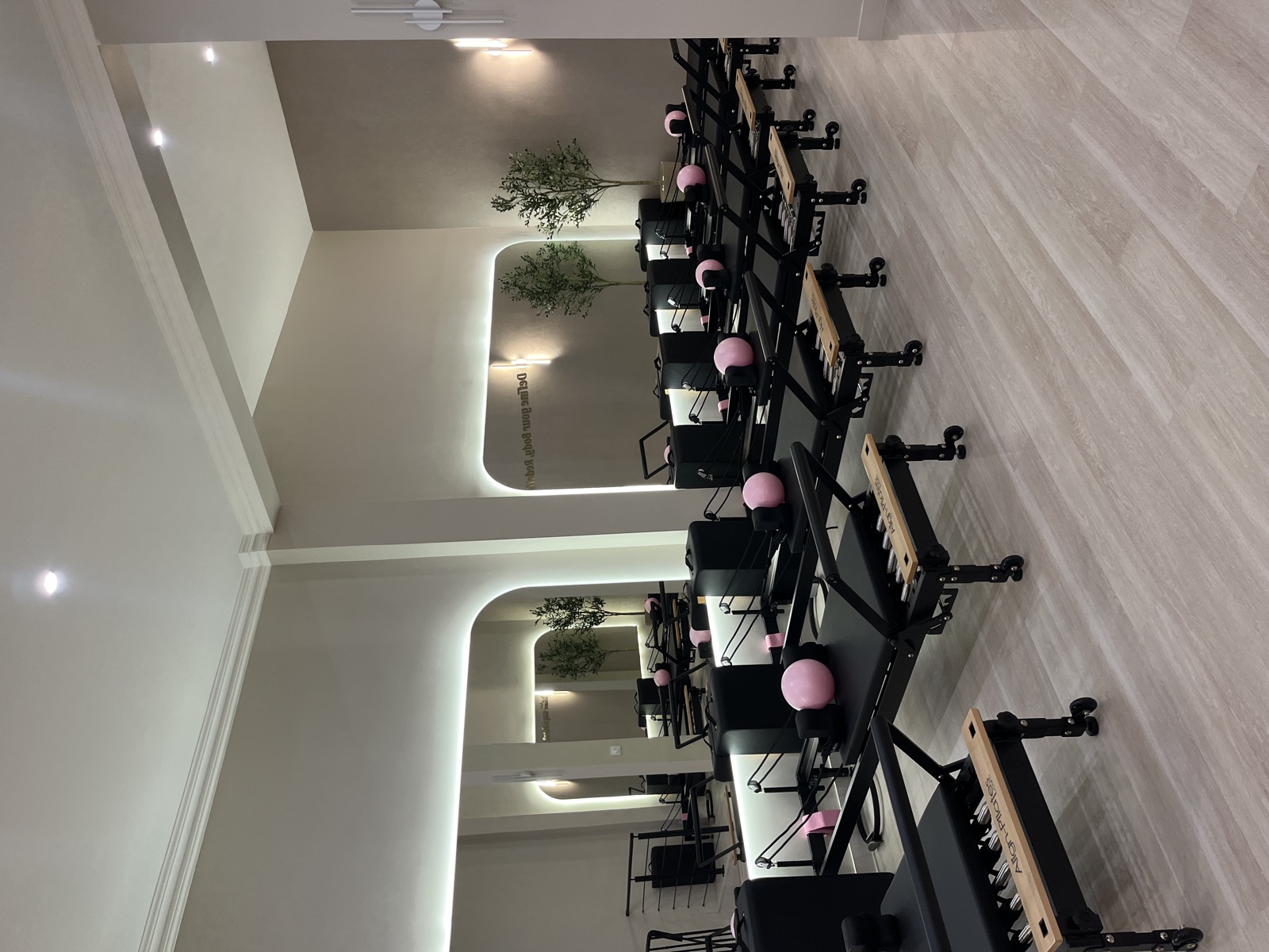 Define Studio Paris